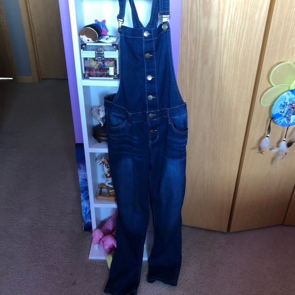 Overall - Picture 2 of 5
